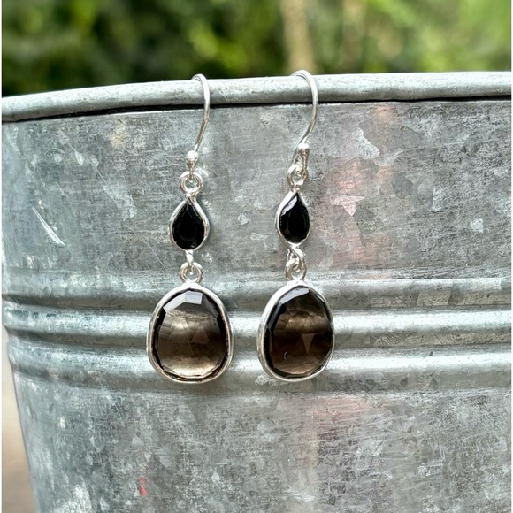 Smoky Quartz & Onyx Earrings - Picture 12 of 14